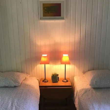 Daire Lovely 2 Bed Cabin With Indoor Fire Place. Ærøskøbing